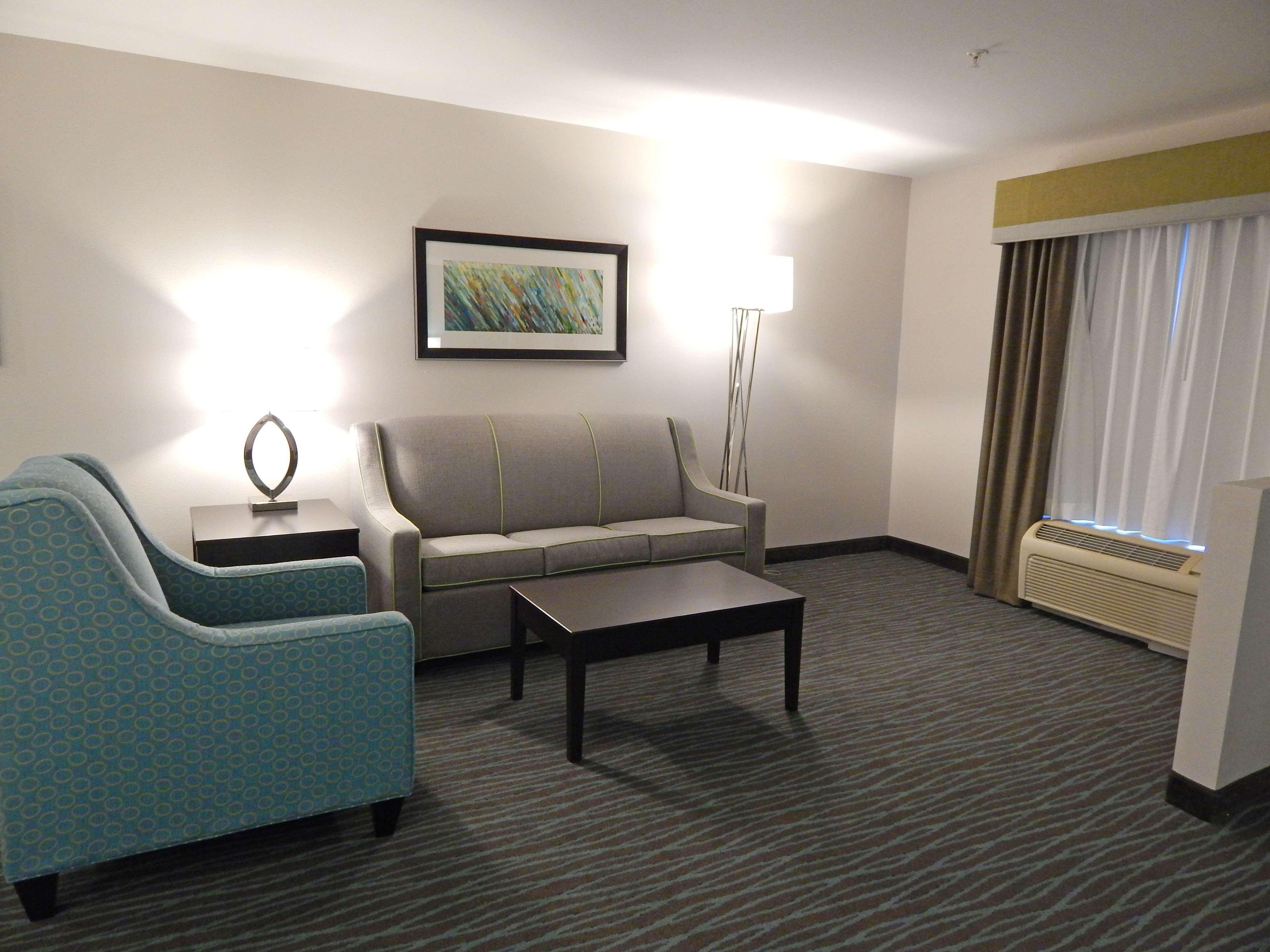 Best Western Golden Prairie Inn And Suites Sidney Exteriör bild