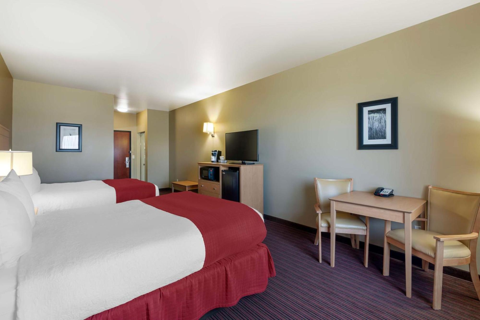 Best Western Golden Prairie Inn And Suites Sidney Exteriör bild