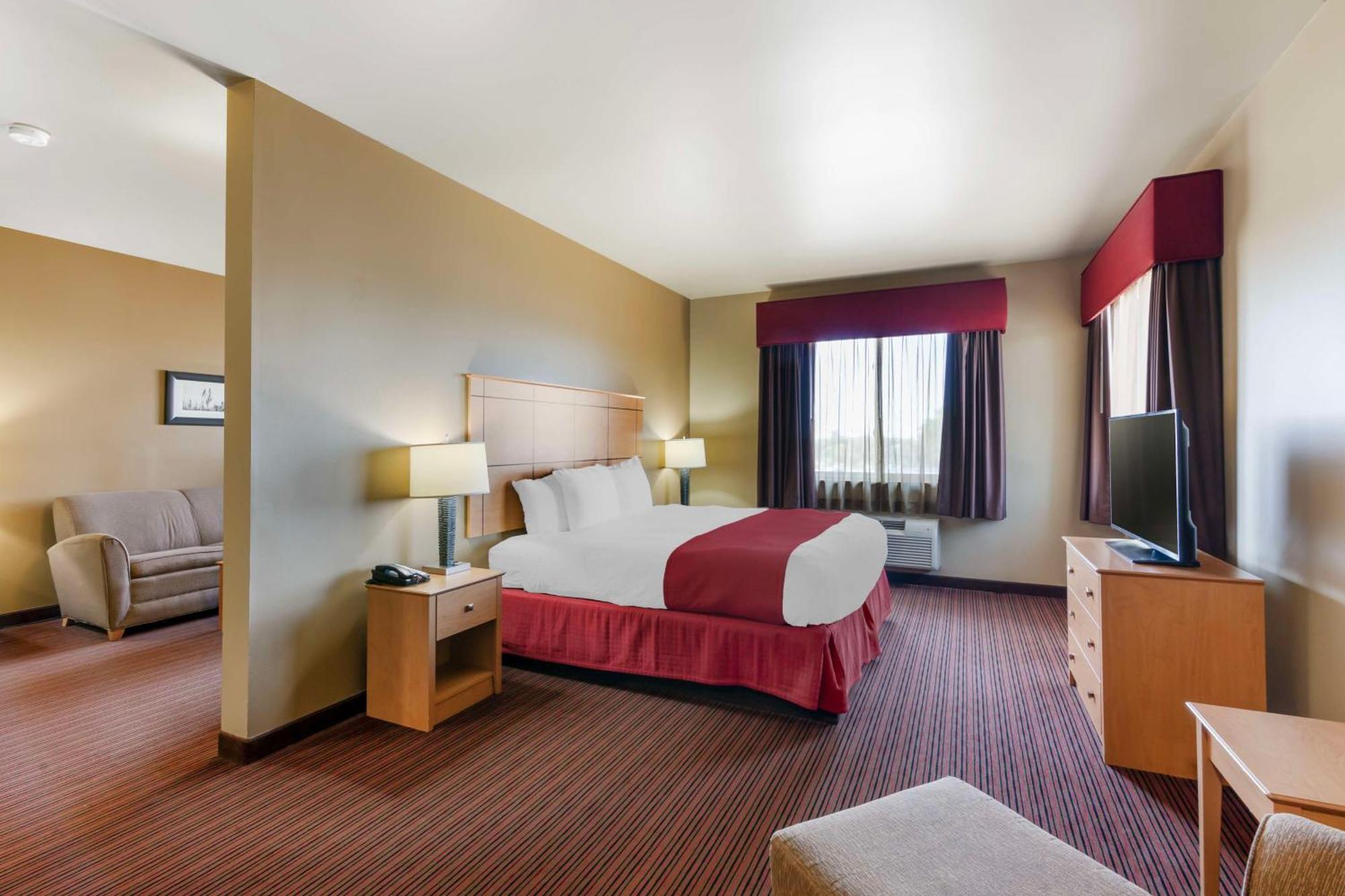 Best Western Golden Prairie Inn And Suites Sidney Exteriör bild